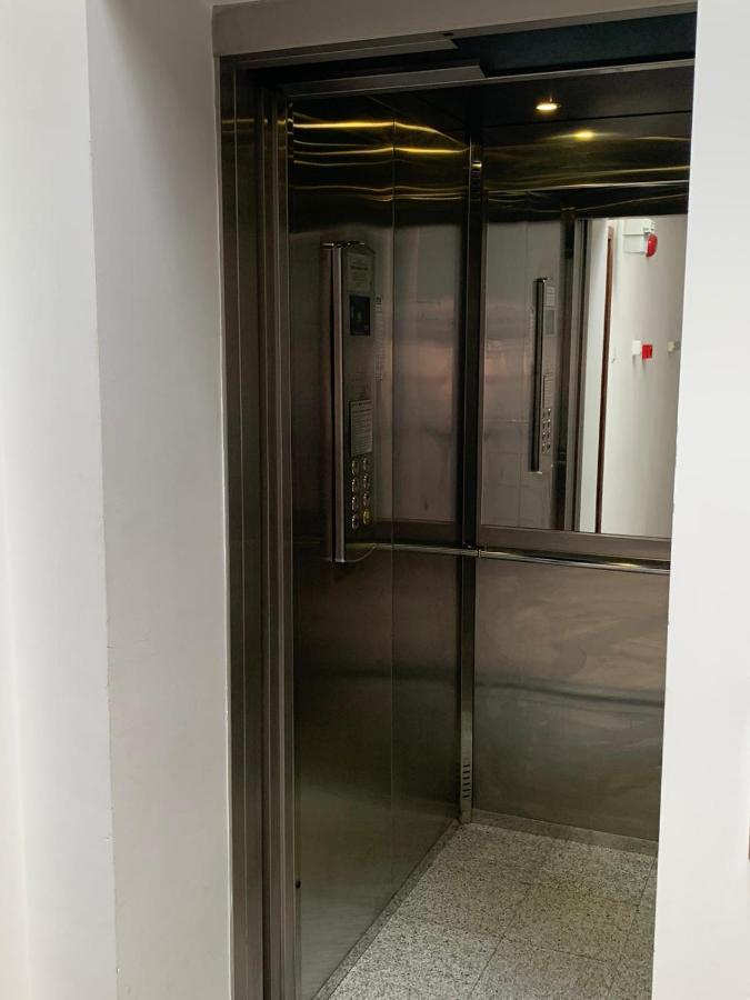 Centru Unirii Luxury Vip Apartament 2 Camere 98 Mp ! Parcare Subterana Privata Incalzita Iarna Si Climatizata Vara Doar Cu Rezervare In Limita Locurilor Disponibile ! Proprietate In Regim Hoteliep - Nu Are Bucatarie ! Bucareste Exterior foto