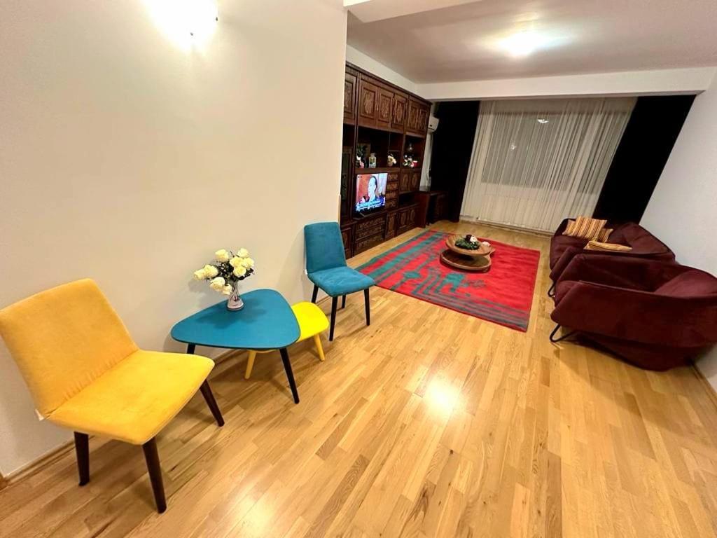 Centru Unirii Luxury Vip Apartament 2 Camere 98 Mp ! Parcare Subterana Privata Incalzita Iarna Si Climatizata Vara Doar Cu Rezervare In Limita Locurilor Disponibile ! Proprietate In Regim Hoteliep - Nu Are Bucatarie ! Bucareste Exterior foto